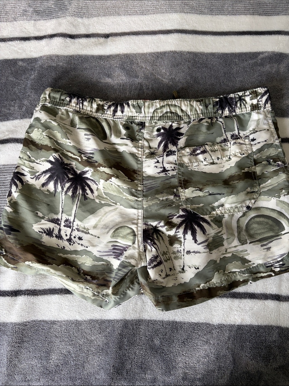 H&M Olive and Black Tropical Print Swim Shorts with Orange Waist Lining - Picture 3 of 4